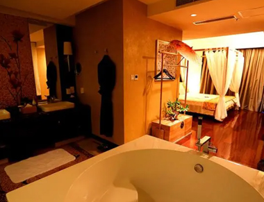 天津养生会所的黄昏恋：当爱情遇上八十岁